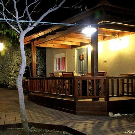 Golan Rooms At Sagi Family Country Lodging Ramot Bagian luar foto